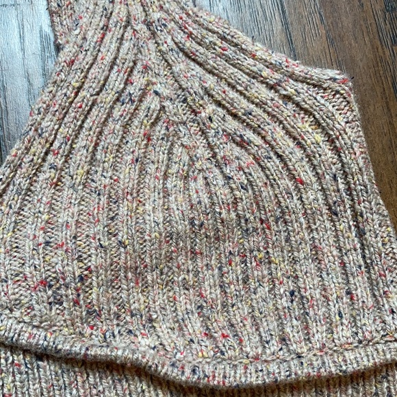 The Bright Side Pearl Topanga Leisure Crop Top - Picture 7 of 12